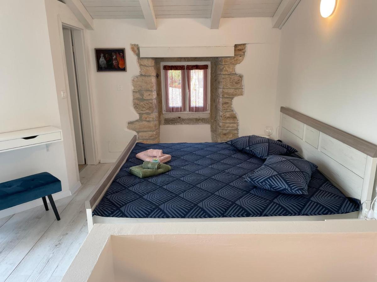 Holiday Home Ava1 With Pool & Holiday Home Ava2 With Whirlpool Baderna Exterior photo